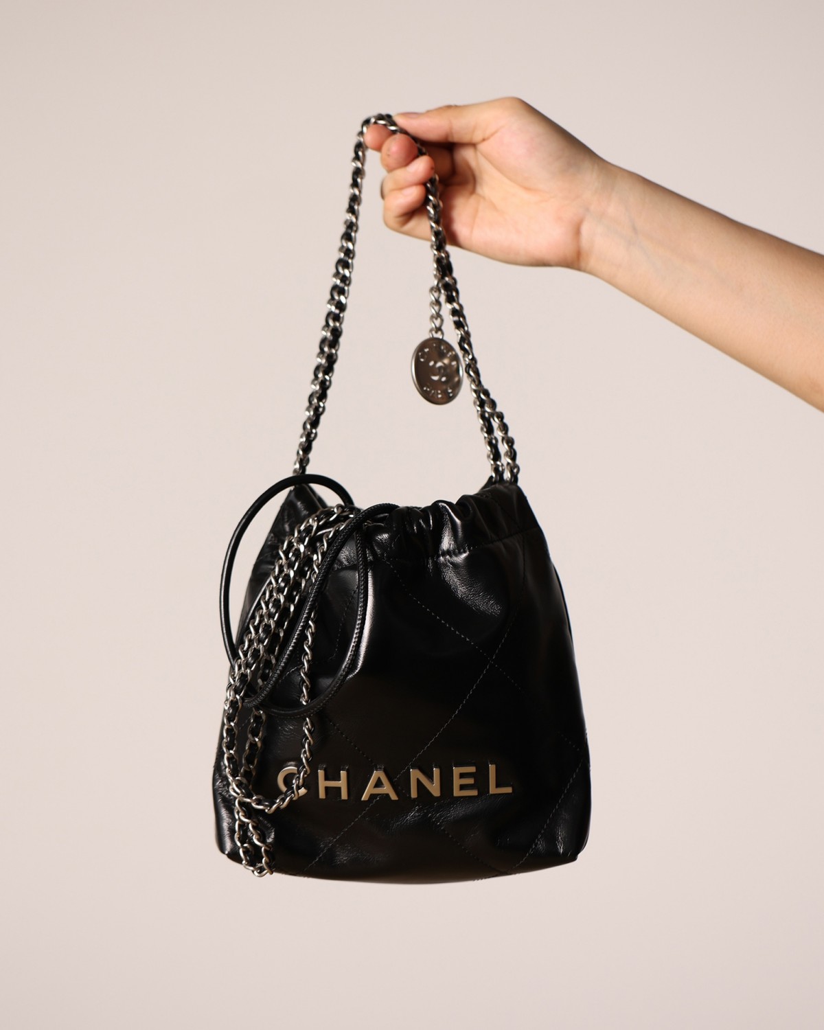 How good is a Shebag replica Chanel 22 Mini bag ? (2023 Week44)-Ti o dara ju Didara iro Louis Vuitton apo Online itaja, Ajọra onise apo ru